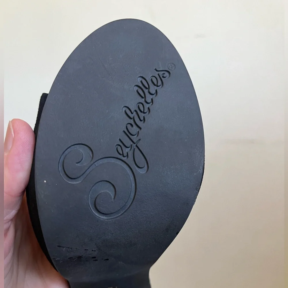 Seychelles black suede